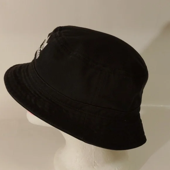 Unisex**Adidas Classic Black Bucket Hat - Picture 6 of 11